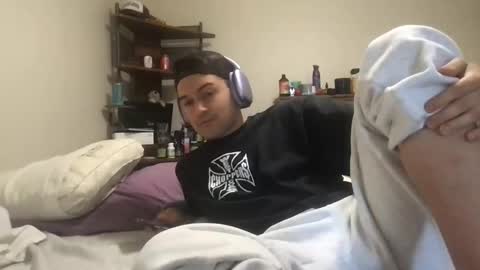 natetheexplorer online show from March 28, 6:52 pm