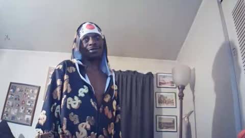 nathanbutler0 online show from May 1, 2:26 am