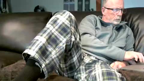 Jack online show from December 7, 1:48 am