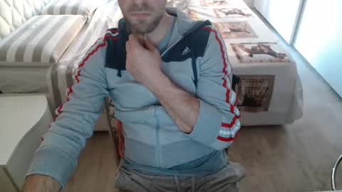 Nerchia89 online show from May 1, 5:37 pm