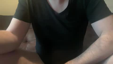 Snapshot of neu242gierig chatting on October 7, 6:28 am Neu242Gierig online show from October 7, 6:28 am