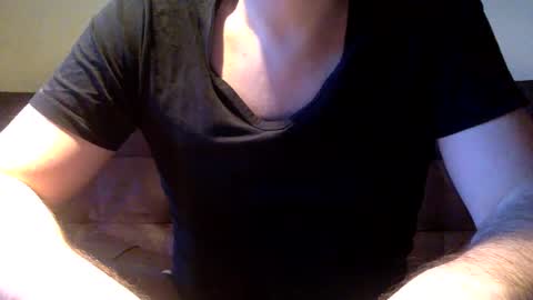 Snapshot of neu242gierig chatting on December 22, 7:54 am Neu242Gierig online show from December 22, 7:54 am