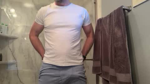 newguy_097 online show from February 20, 12:07 am