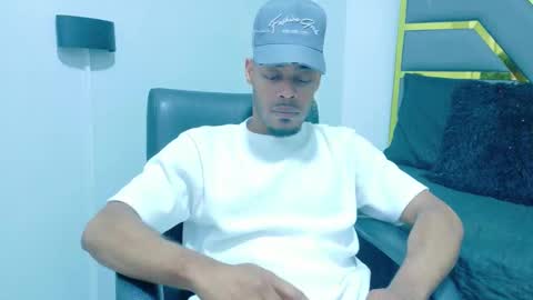 neytanmalcon online show from November 24, 10:44 pm