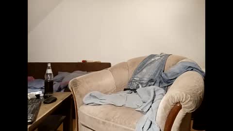 nicefuck0077 online show from December 24, 2:54 am