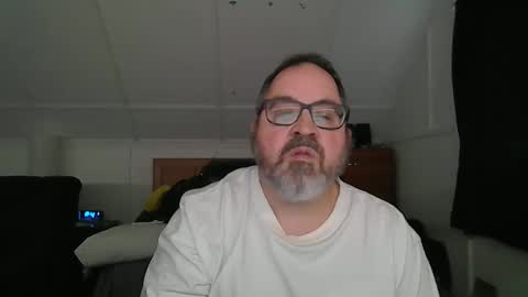 niceguy7208 online show from March 16, 12:42 pm