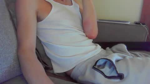 Snapshot of niceguyandrew chatting on January 22, 2:46 pm Andrew online show from January 22, 2:46 pm