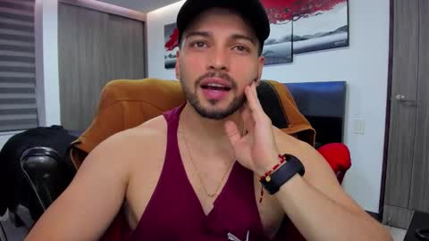 Nick Klaus online show from October 25, 11:39 pm