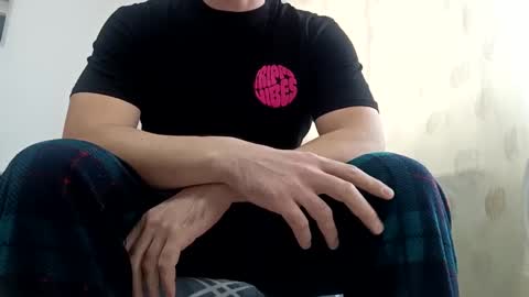 Snapshot of nickcarlosxx chatting on January 14, 11:53 am Nick online show from January 14, 11:53 am