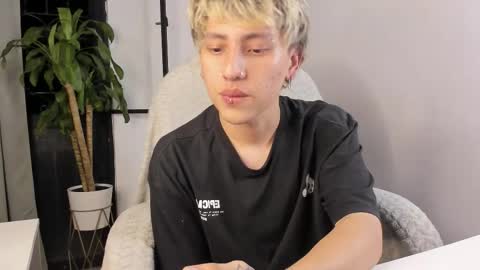 Nico  online show from November 10, 4:50 am