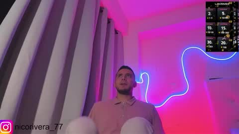 Nicolas online show from December 18, 3:57 am