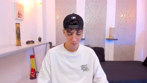    online show from November 5, 4:36 am