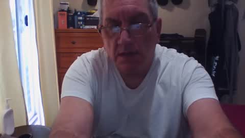 Dennis online show from October 26, 1:46 pm