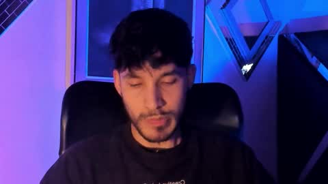 Noah Brigth online show from December 15, 2:52 am