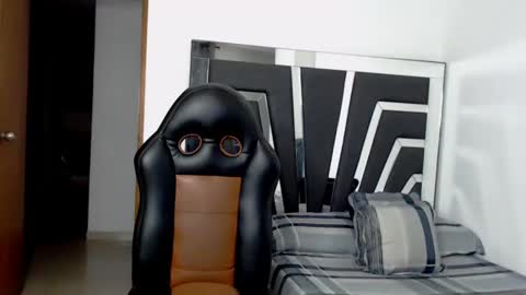 Noah Harris01 online show from February 20, 12:19 am