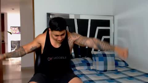 Noah Harris01 online show from December 4, 4:36 pm