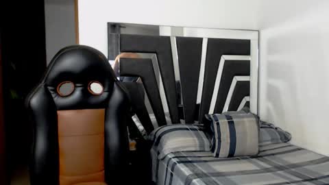 Noah Harris01 online show from September 16, 10:16 am