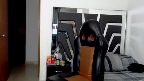 Noah Harris01 online show from January 24, 2:28 am