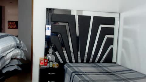 Noah Harris01 online show from January 25, 12:37 pm