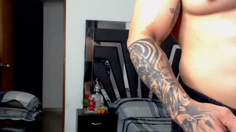 Noah Harris01 online show from December 5, 10:01 am