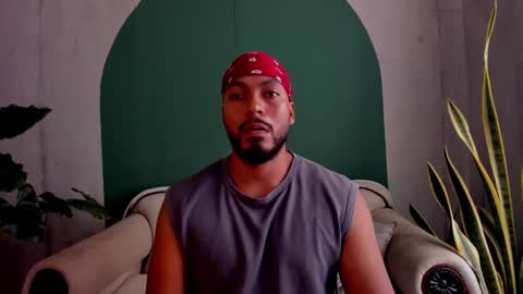 Noah online show from November 12, 4:57 pm