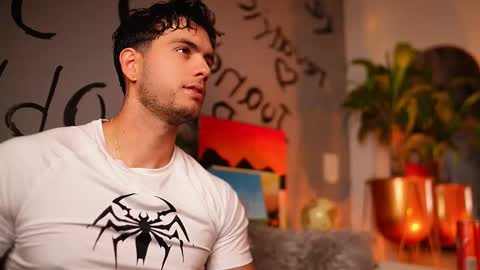 kevin online show from November 20, 9:35 pm