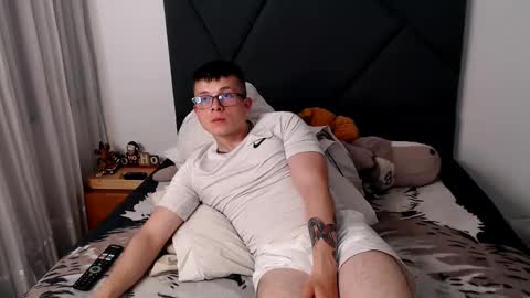 Snapshot of nortticus chatting on February 3, 12:15 am nortticus online show from February 3, 12:15 am