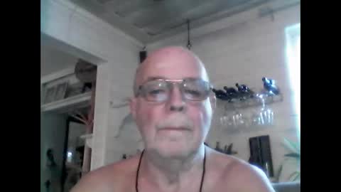 Snapshot of nudistjavist chatting on December 16, 10:40 am Haky online show from December 16, 10:40 am