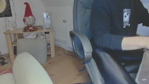 Nyl0nnickb0y online show from January 11, 6:44 pm