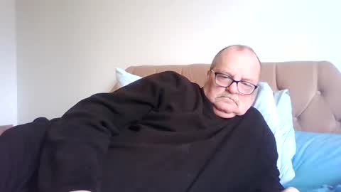 old_fkr online show from March 3, 9:07 am