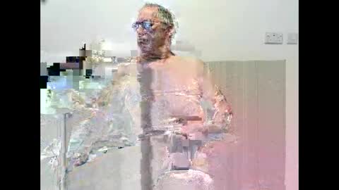 Snapshot of oldercock1411 chatting on October 24, 6:04 am oldercock1411 online show from October 24, 6:04 am