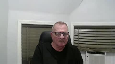 oldguybigd online show from September 14, 6:26 am