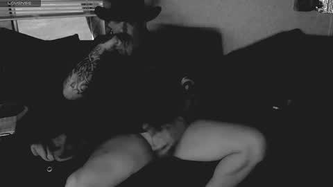 oldskoolll online show from April 8, 12:44 am