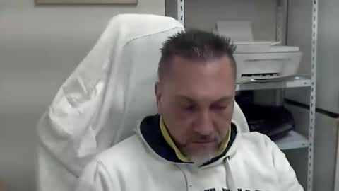 Snapshot of olimpio1230 chatting on February 26, 3:08 pm olimpio1230 online show from February 26, 3:08 pm