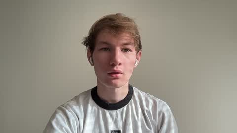 Oliver Beck online show from December 5, 7:40 pm