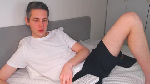 Oliver online show from January 10, 5:17 pm