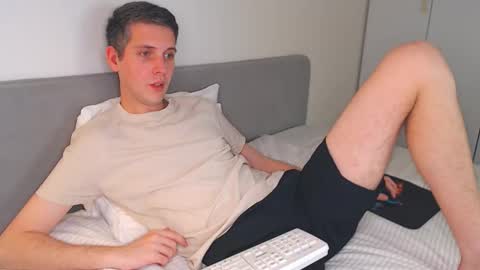 Oliver online show from November 9, 2:32 pm