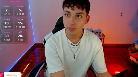 oliveeer online show from September 21, 7:14 pm