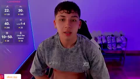 oliveeer online show from September 13, 7:37 pm