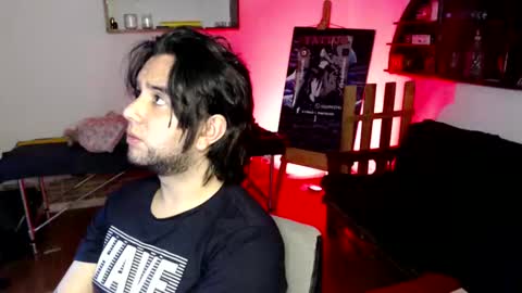 Snapshot of oliver_laid_2023 chatting on October 24, 5:31 am oliver_laid_2023 online show from October 24, 5:31 am