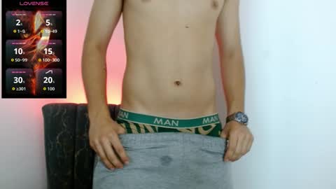 oliver saint online show from March 9, 2:05 am