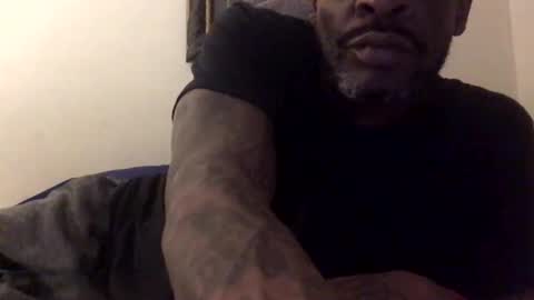 olivertwist1273 online show from January 6, 4:36 am