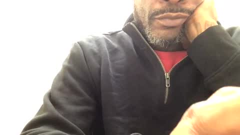 olivertwist1273 online show from December 11, 3:15 am