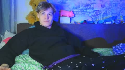 Tony online show from December 17, 8:21 pm