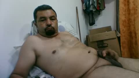 oscarjhe3512 online show from January 11, 3:10 am