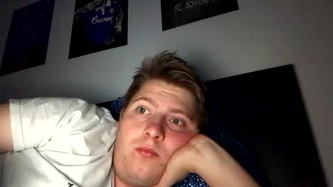 outflayd online show from December 17, 1:46 am