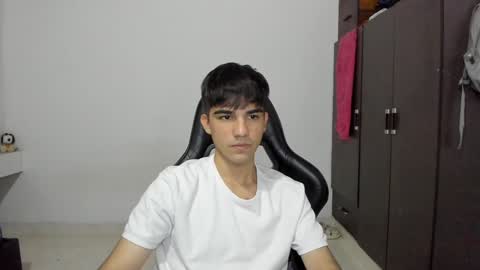 pakun_ online show from December 4, 11:57 pm