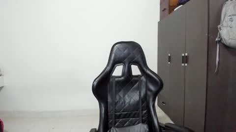 pakun_ online show from December 2, 10:32 pm