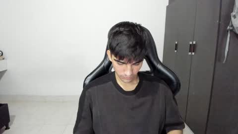 pakun_ online show from December 7, 1:37 am