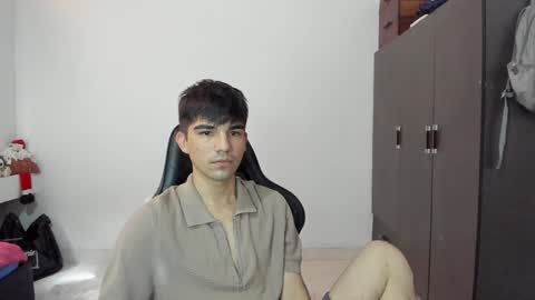 pakun_ online show from December 10, 3:01 pm